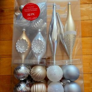 Shatterproof ornaments, 32. Silver,  Gold, White.